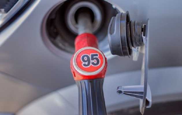 Bloomberg: рейтинг стран с самым дешевым и дорогим бензином в мире