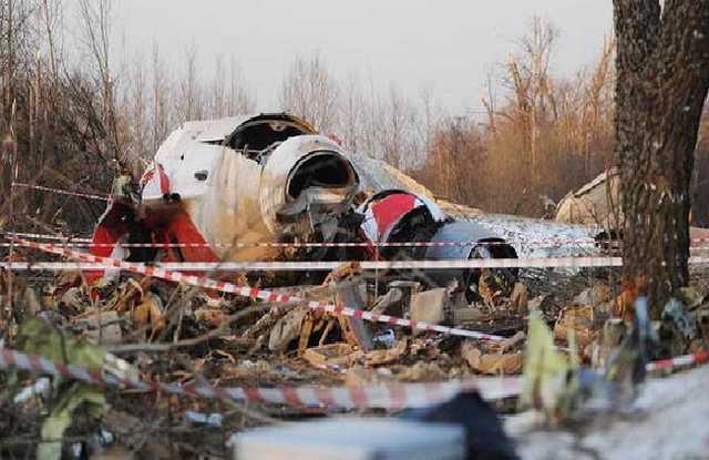 Россия согласилась пустить поляков к обломкам самолета Качиньского