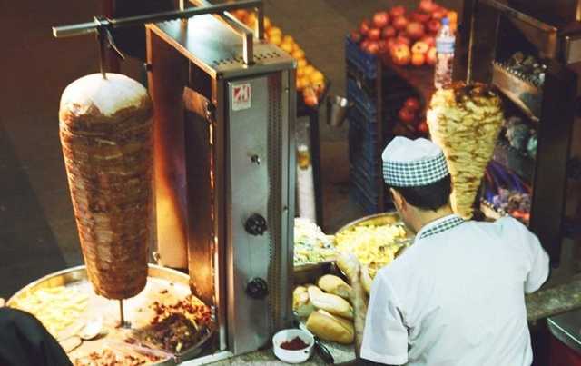 У Києві немає легальних кіосків з шаурмою, — Держпродспоживслужба