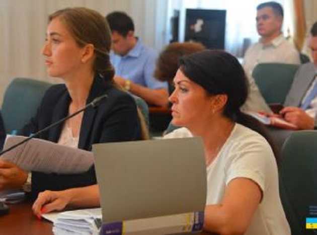 Скандальную судью Ластовку временно отстранили от работы