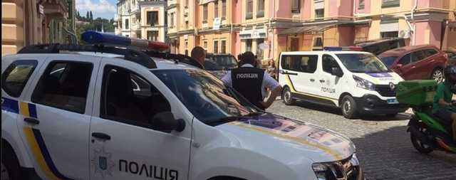 Специалисты рассказали о возможных причинах смерти клиентки стоматолога в Киеве