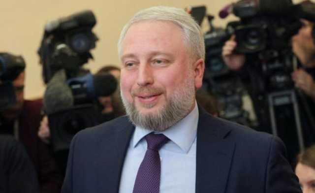 Глава НАПК Мангул увеличил себе зарплату за июль почти в 3 раза