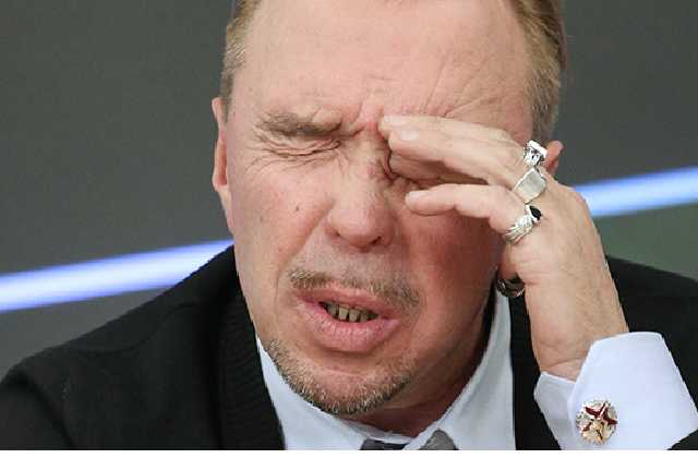 "Кровью умоемся!" Российский музыкант увидел в Украине Бандеру и "СС"