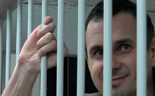 Сенцова в российской колонии посетил священник