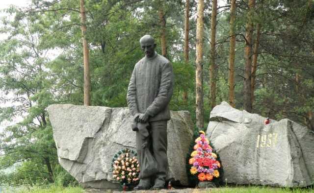 В Украине чтят память жертв Большого террора