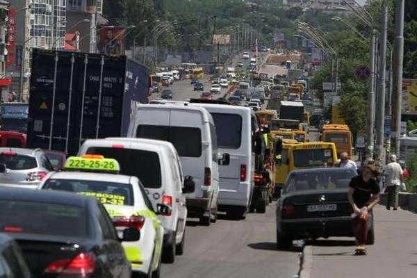 Как остановить транспортный коллапс в Киеве?