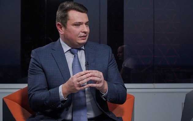 Сытник заявил, что в НАБУ уволили уже двух детективов