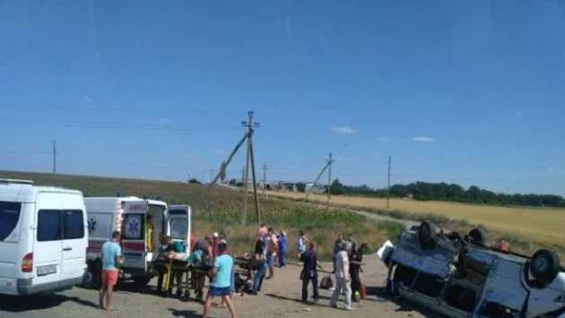 На Запорожье грузовик протаранил маршрутку с отдыхающими: среди погибших дети