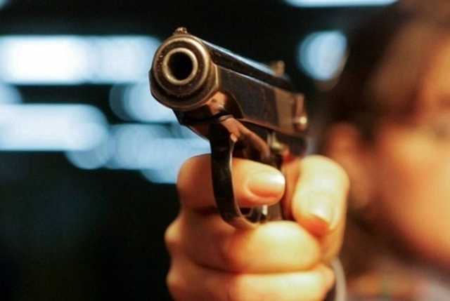 В Киеве коллекторы устроили стрельбу в жилом доме: первые подробности