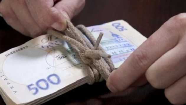 Война ничего не списала: луганчане застряли в "республике" из-за кредитов