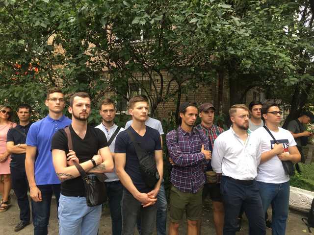 Під Лук’янівським СІЗО протестувальники вимагають звільнити Тамразова