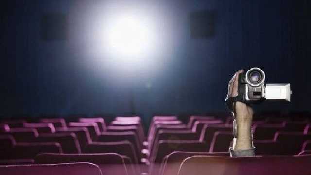 Парню, который копировал фильм в кинотеатре, грозит штраф в 17 000 грн