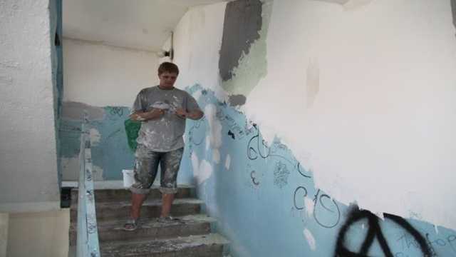 Киевлянам по-новому компенсируют ремонты в подъездах — на что дадут деньги