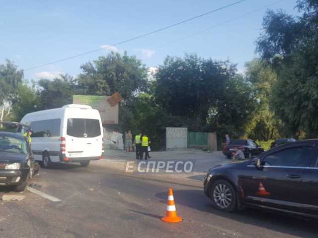 В Голосеевском районе Киева произошло масштабное ДТП