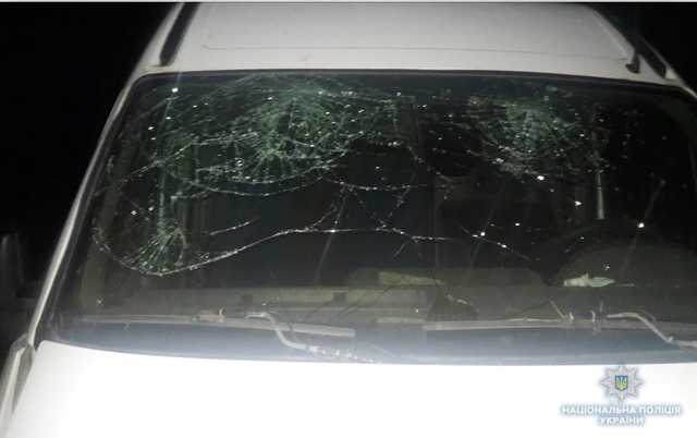 В Закарпатской области пьяный водитель маршрутки устроил ДТП и скрылся, бросив пассажиров