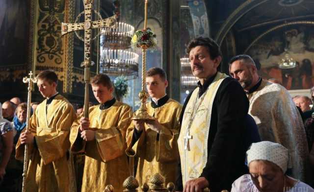 Юбилей отметили, а томоса от Фанара все нет