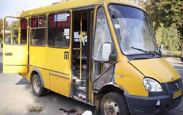 В Кривом Роге прогремел взрыв в маршрутке: травмы получили два человека