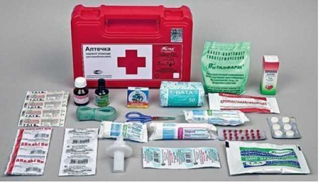 "На 5 году войны": в Украине разгорелся скандал вокруг аптечки для воинов