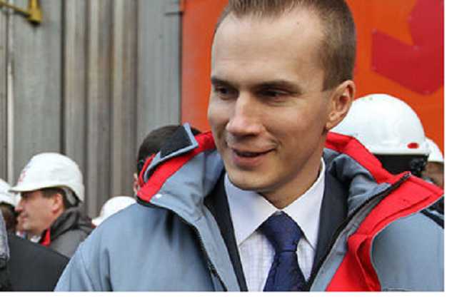 Александр Янукович начал импортировать газ в Украину