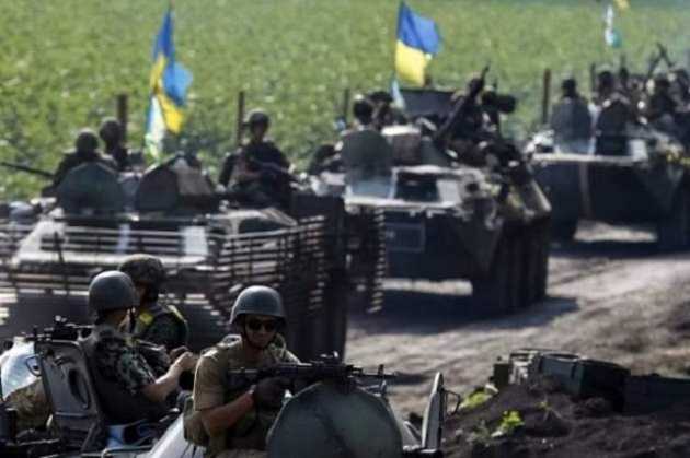 Третья сила: в Донбассе серьезно подстрелили танк террористов