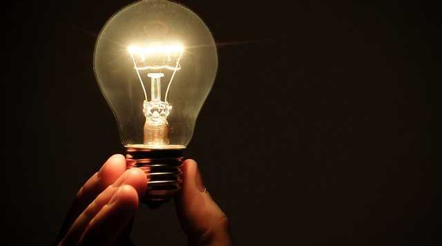 Кияни заборгували Ахметову за електрику понад 400 млн