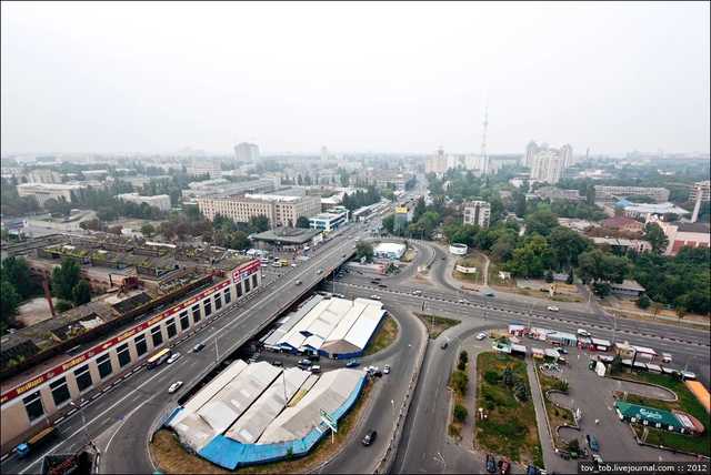 В Киеве перекрыли Шулявский мост из-за реконструкции (схема объезда)