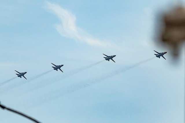 В Киеве в небо подняли боевые самолеты: появились эпические фото