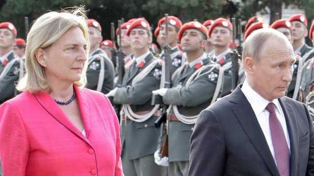 Меркель тоже подождет? Путин опоздал на свадьбу в Австрии