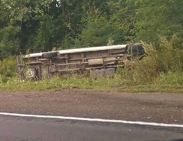 Под Тернополем Renault вынес автобус в кювет, пострадали 10 человек