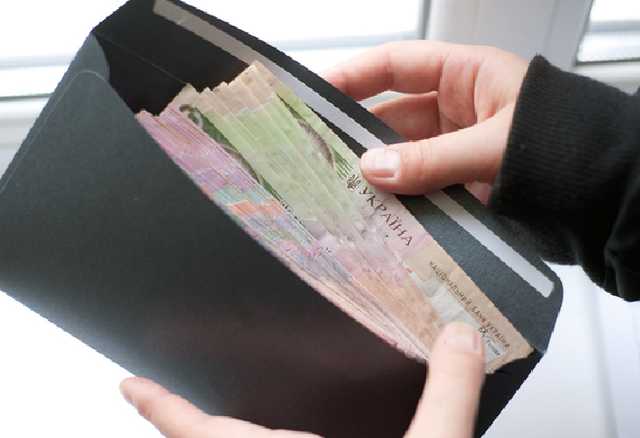 Странная статистика: сколько украинцев получают больше 10 тысяч гривен