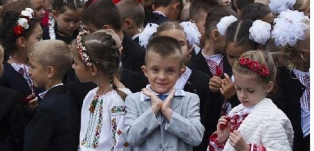 В Харькове перенесли начало учебного года