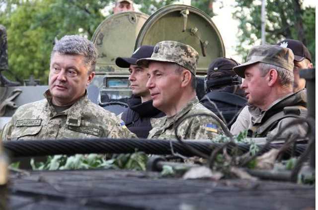 Как Порошенко с его холуями разрушают страну и армию — экс-нардеп