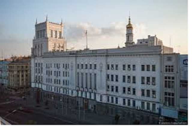 "В упор расстреливал": появились детали кровавого нападения на мэрию Харькова