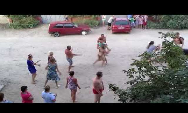 Не обійшлось без поліції: в Запоріжжі п’яна "панянка" влаштувала дебош