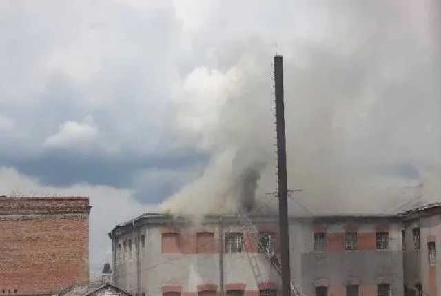 Пожар в Винницкой исправительной колонии: эвакуировано 100 человек