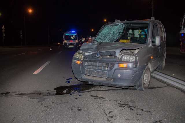 В Киеве на Братиславской Fiat насмерть сбил мужчину