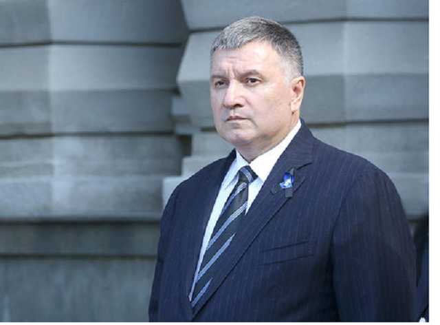 Аваков предлагает «закрутить гайки» украинским водителям