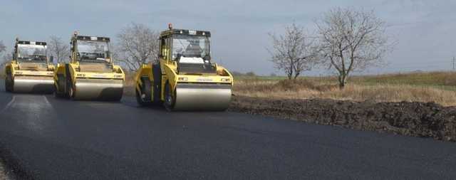 Дешевле, чем у соседей. Омелян назвал стоимость ремонта одного километра дороги