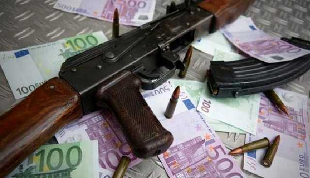 Немецкая полиция предлагает ЕС выкупить оружие в балканских странах