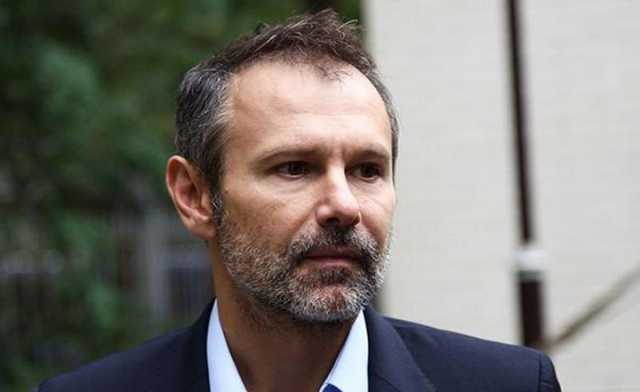 Социолог объяснил, почему Порошенко зависит от Вакарчука