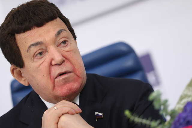 Дон Кобзон: что известно о связи звезды-"авторитета" с мафией