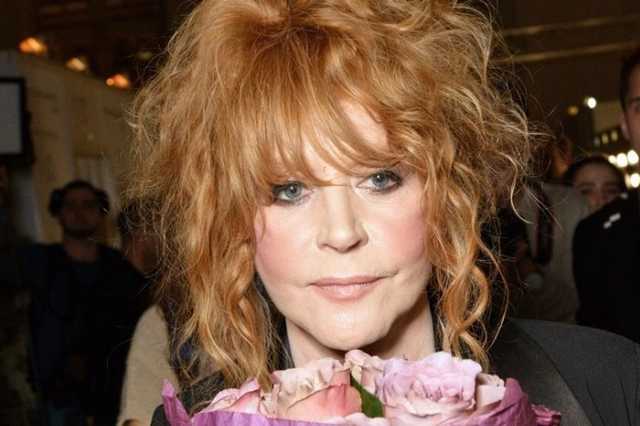 "Не стареют душой ветераны": сеть поразил новый прикид Пугачевой