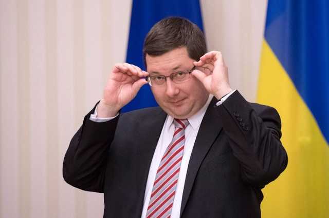 Суд продлил на два месяца арест шпиону-переводчику Гройсмана Ежову