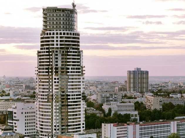 Как в Киеве уничтожают парки: застройщик придумал новую схему