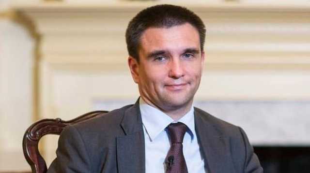 Глава МИД Украины признался, сколько украинцев выезжают заграницу каждый год