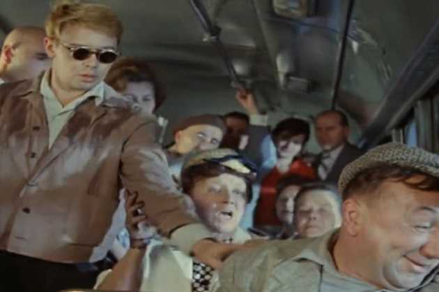 "Полная маршрутка пи**ров": В столичном автобусе из-за старухи произошла массовая драка