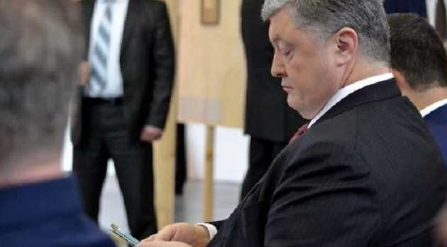 Стало известно как определить, писал ли текст поста в Facebook лично Порошенко