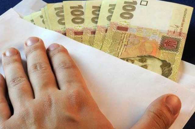 Виктор Скаршевский: “Любая борьба с зарплатой в “конвертах” обречена на неудачу”