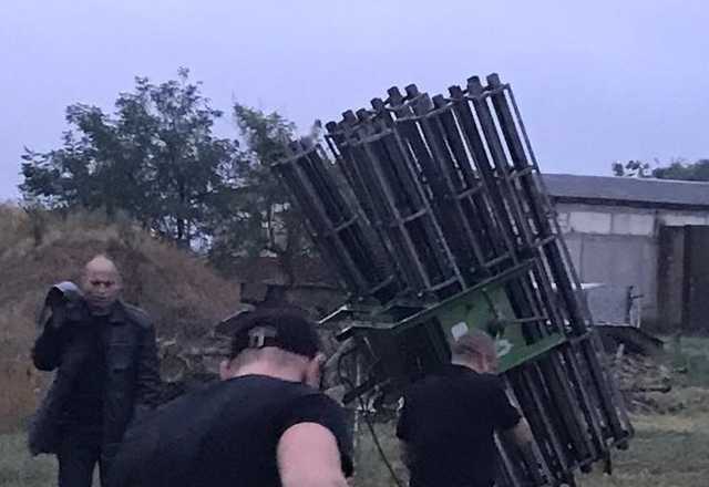 В гараже под Одессой полиция нашла тайный арсенал с ракетами класса "земля-воздух"