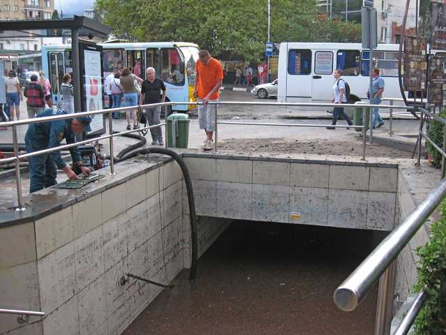 Появились фото последствий потопа Крымского полуострова